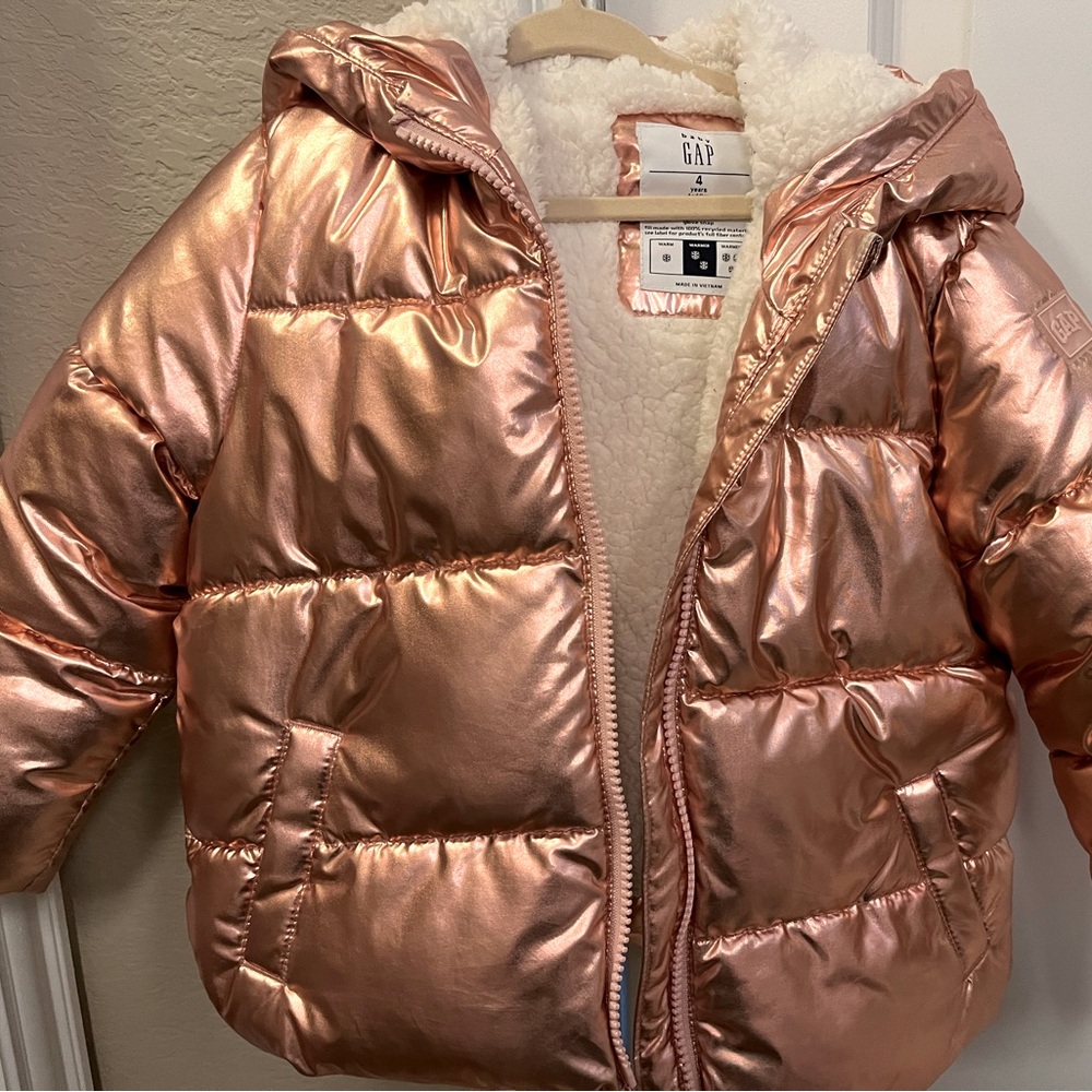 Like new! Cutest rose gold baby gap size 4t jacket